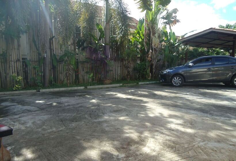 בית מלון כפרי Baan Somtawin