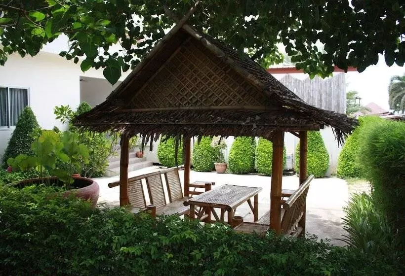 ホテル Bamboo Resort