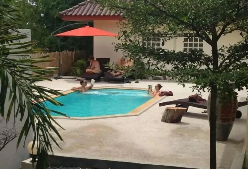 ホテル Bamboo Resort