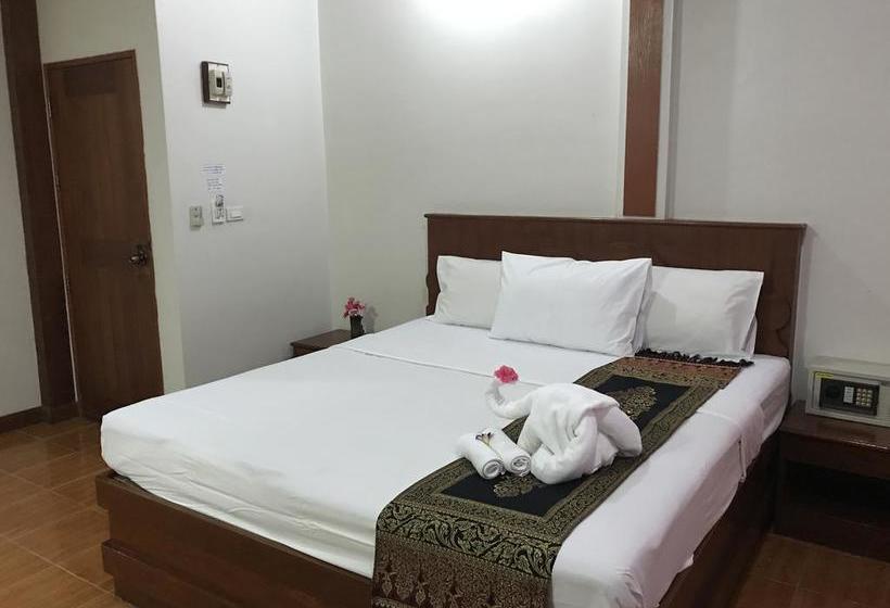 Hotel Patong Sub Inn