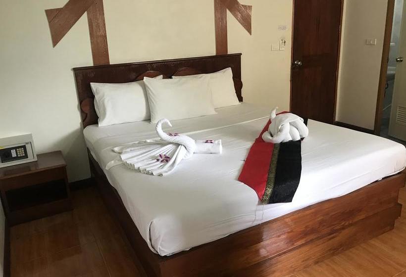 Hotel Patong Sub Inn