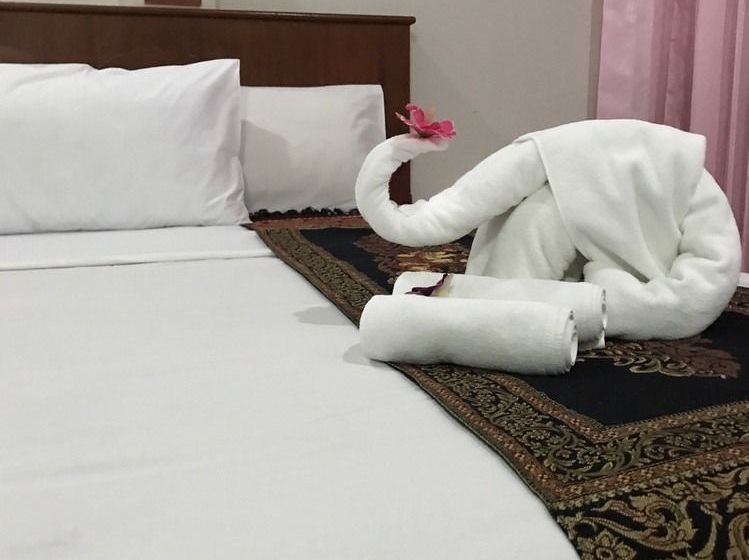 Hotel Patong Sub Inn