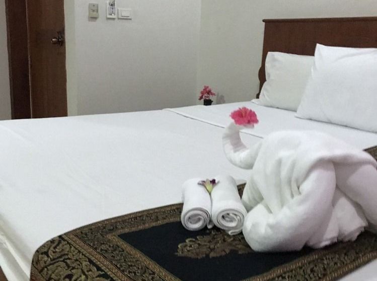 Hotel Patong Sub Inn