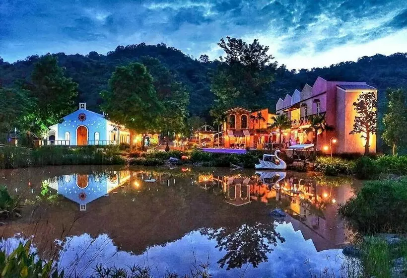 هتل Ville De La Vie