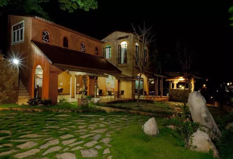 هتل Ville De La Vie