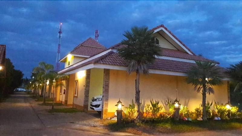 هتل Zaleena Grand