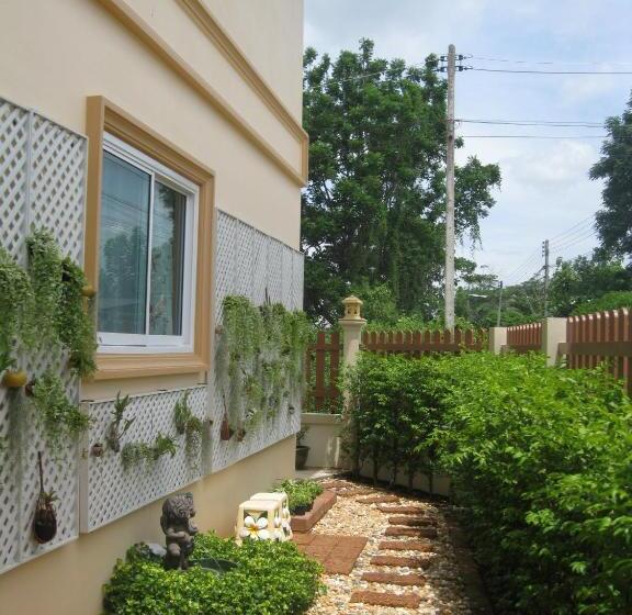 פנסיון 2n Guesthouse