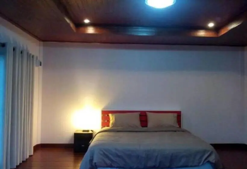 リゾートホテル Baan Chuthamanee
