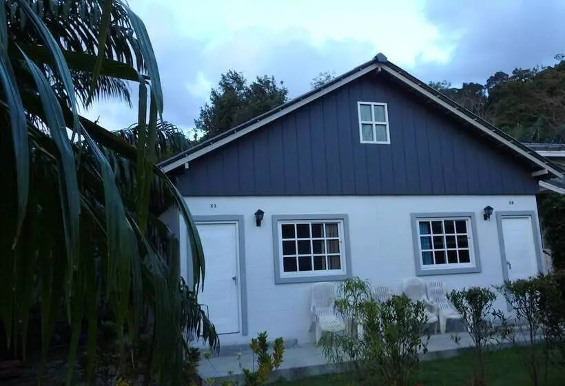Suksompong Resort