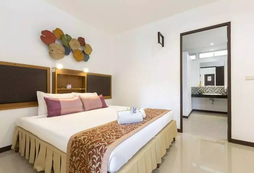 The Lantern Hostel And Spa