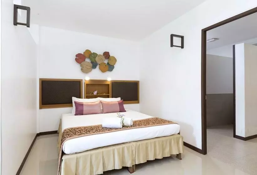 The Lantern Hostel And Spa
