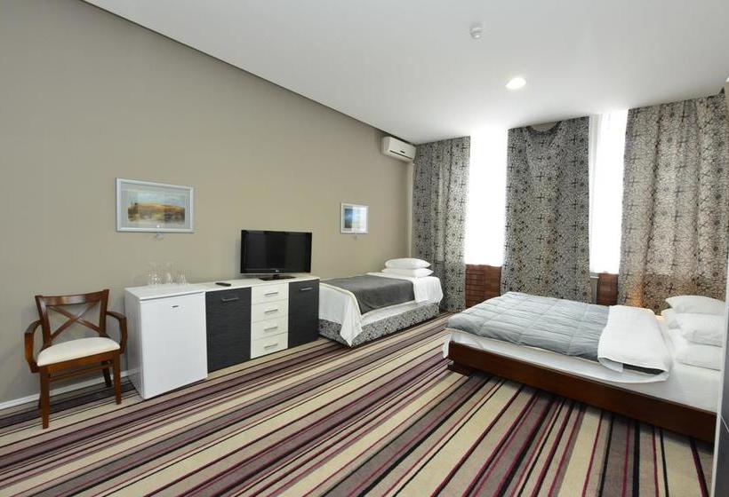 تختخواب و صبحانه Rooms Antique & Art Store