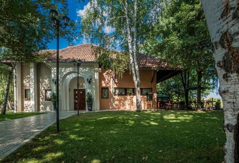 تختخواب و صبحانه Garni Hotel Plava Laguna