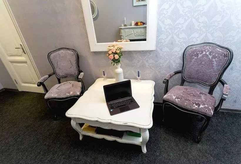 هتل Apartments Comfort City