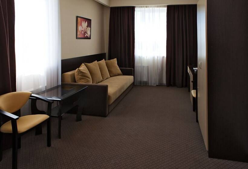 호텔 Barkhatnye Sezony Ekaterininsky Kvartal