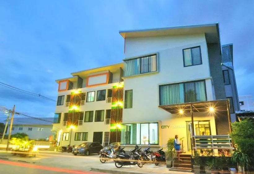 هتل City Ratsada Lampang