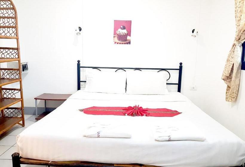 فندق Deng S Kamala Beach Guesthouse