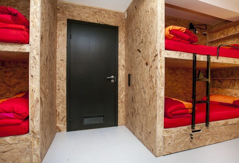 فندق Simple Hostel Gorokhovaya