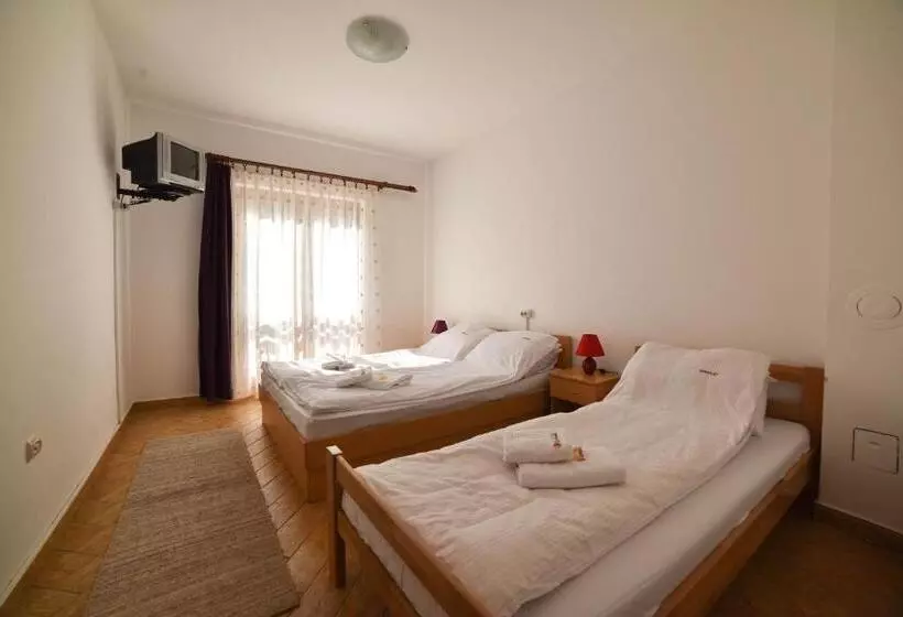 هتل Sunce Inn