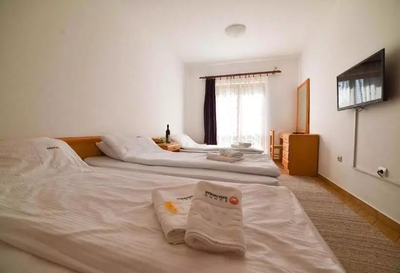 هتل Sunce Inn