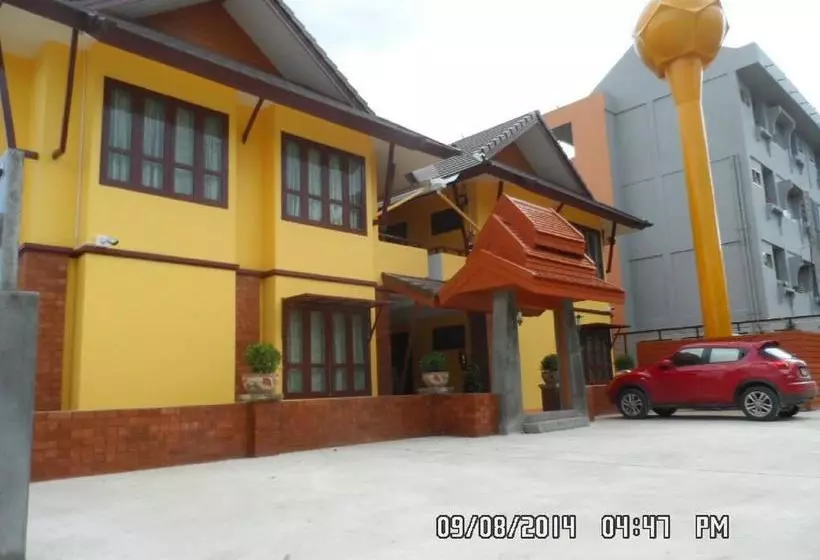 هتل Yellow Tique