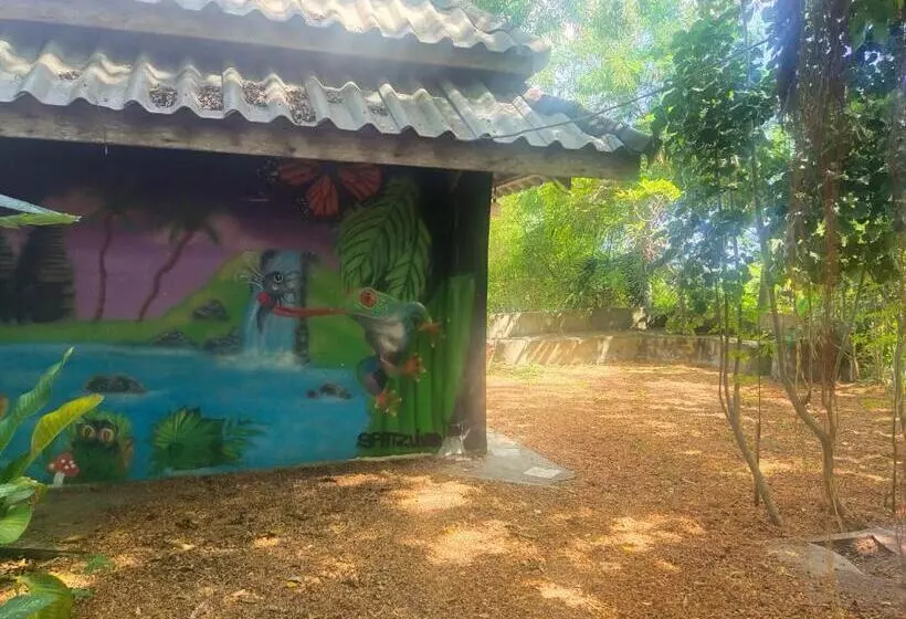 Moov Inn Garden Hostel