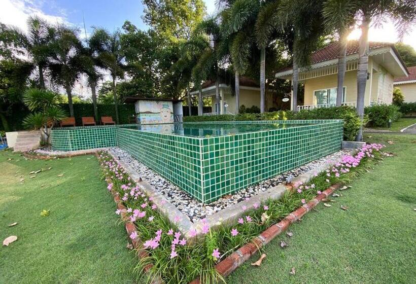 استراحتگاه Ruen Maihom Riverside Cottage