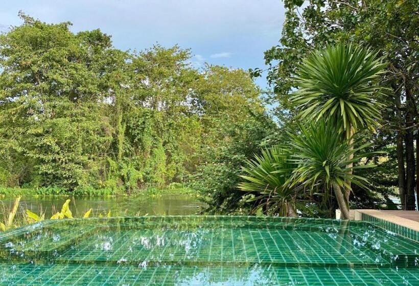 استراحتگاه Ruen Maihom Riverside Cottage