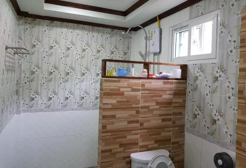 Suntisook Resort