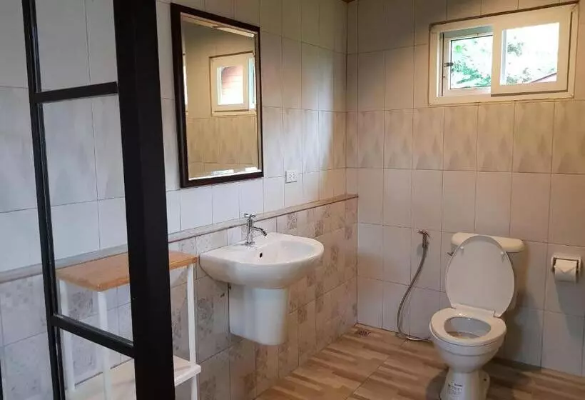 Suntisook Resort