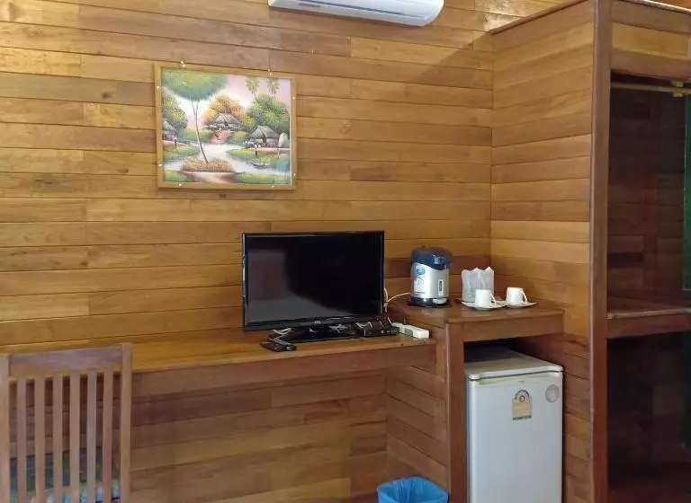 Suntisook Resort