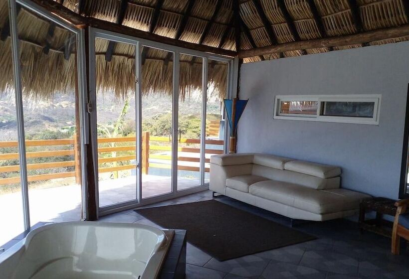 هتل H & R Ranch Resort