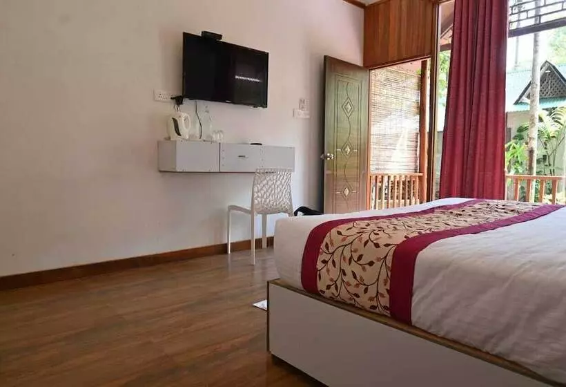 Hotelli Placid Garden Resort