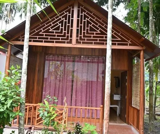 Hotelli Placid Garden Resort