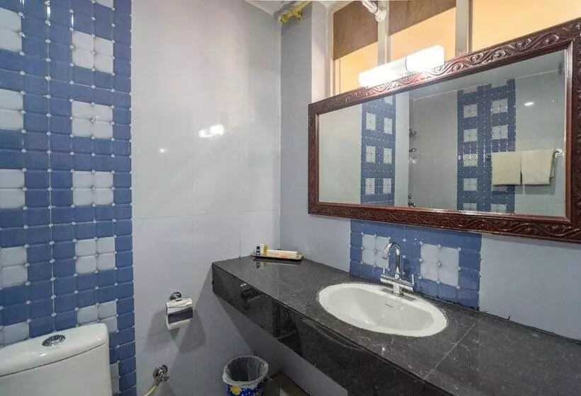 هتل Avocado And Orchid Resort