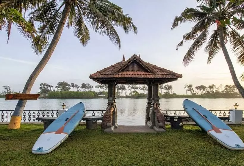 Hotelli Treebo Majestic Retreat