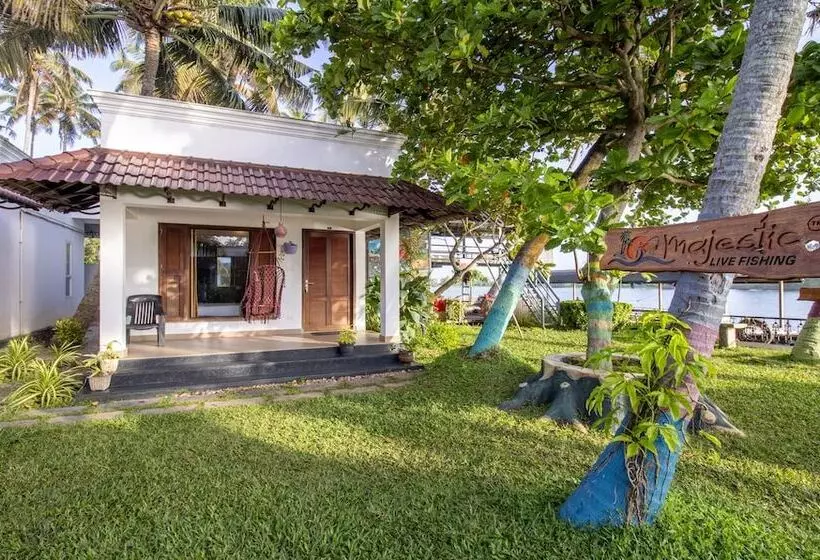 Hotelli Treebo Majestic Retreat