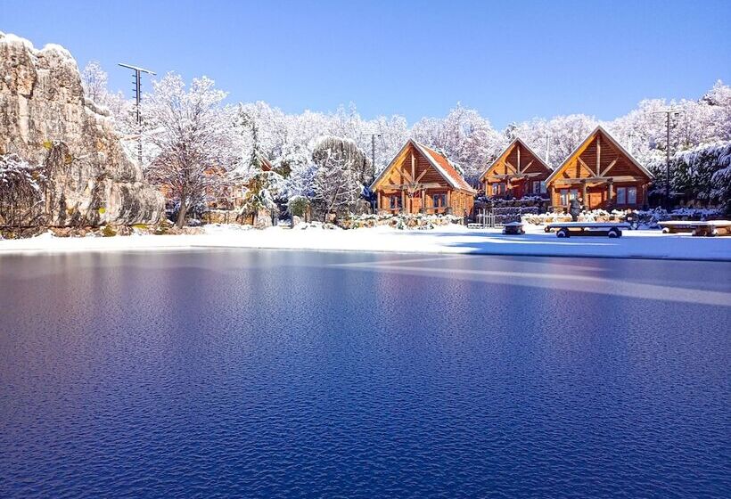 Wood Hills Hotel & Resort