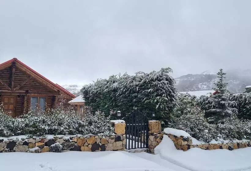Wood Hills Hotel & Resort