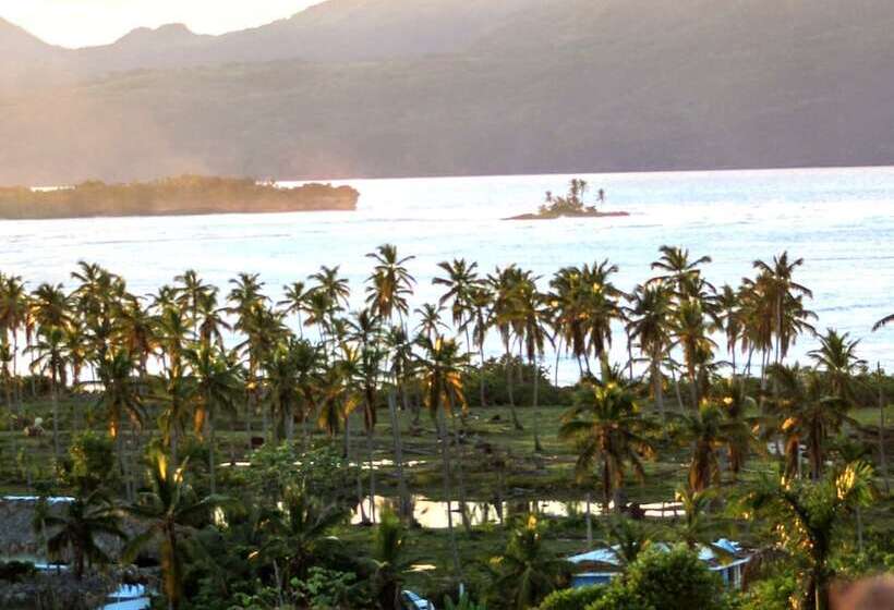 تختخواب و صبحانه El Castillo