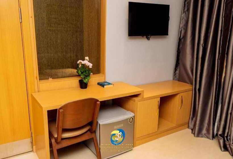 Golden Six Hotel & Restaurant