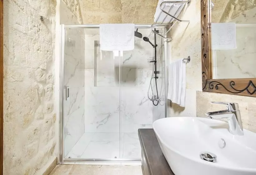 هتل Uzay Cave Suite