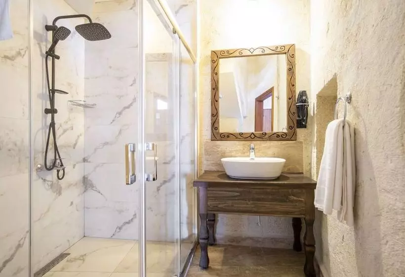 هتل Uzay Cave Suite