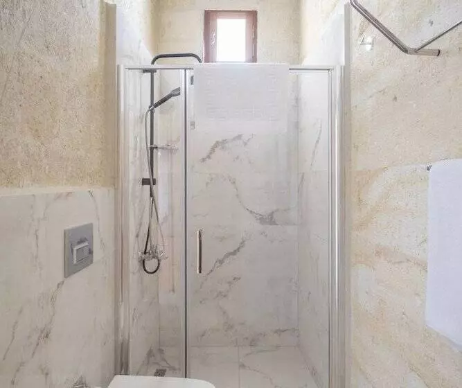 هتل Uzay Cave Suite