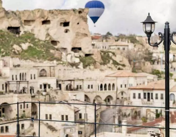 هتل Uzay Cave Suite