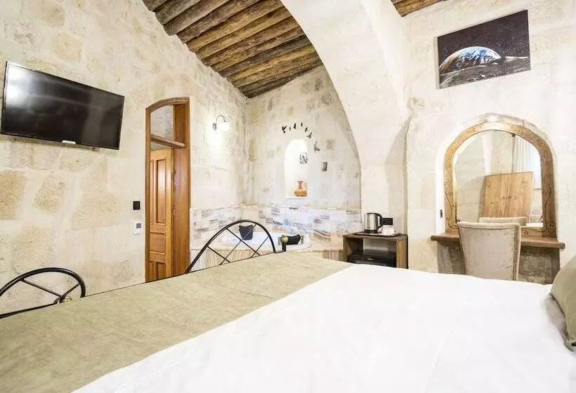 هتل Uzay Cave Suite