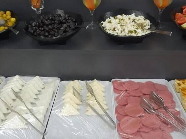 酒店 Comfort Center Suit