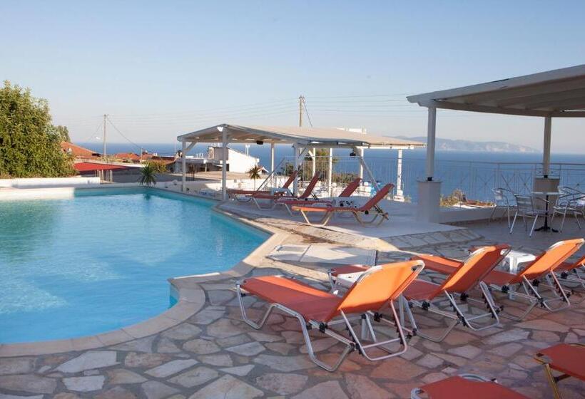 Casa De Blue Studios & Apartments