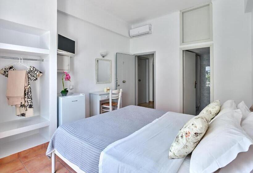 בית מלון כפרי Galini