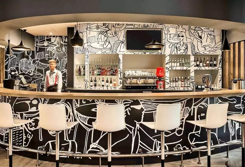 هتل Ibis Moscow Kievskaya